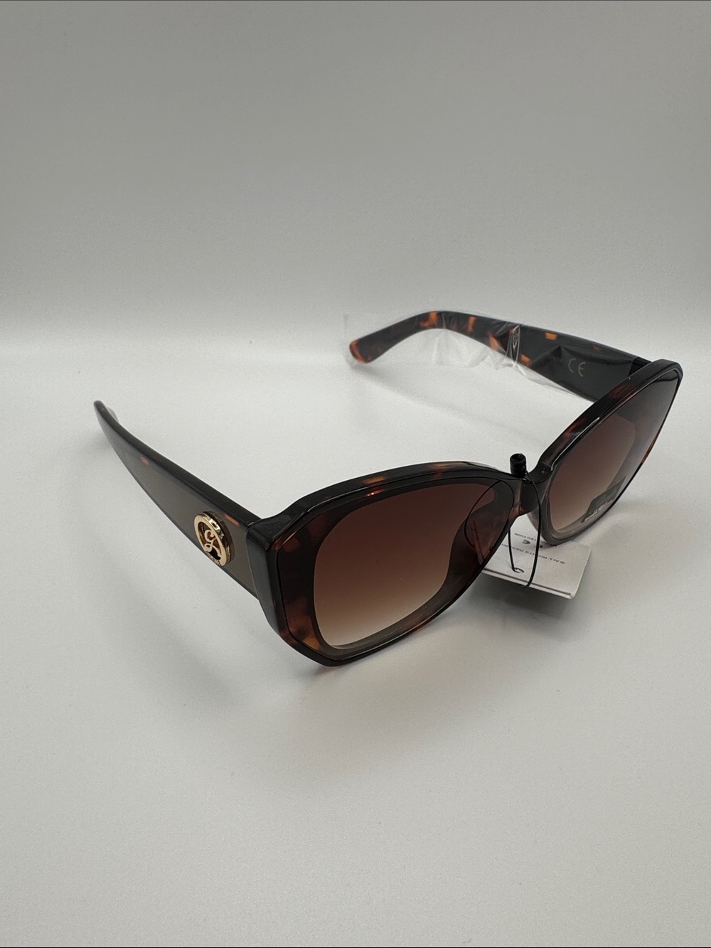 Charlies Tortoiseshell Cat-Eye Sunglasses with Brown Gradient Lenses - Picture 3 of 6